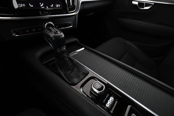 Volvo V90 28 of 30