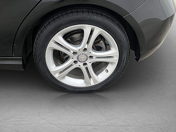 Mercedes-Benz A180 27 of 30