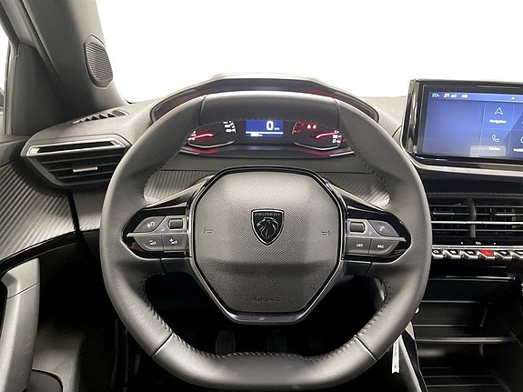 Peugeot 2008 7 of 15