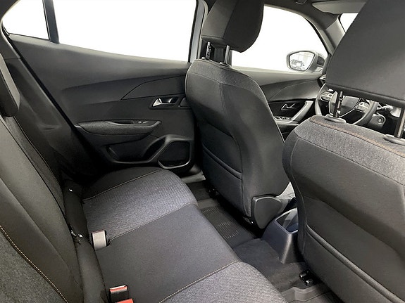 Peugeot 2008 12 of 15