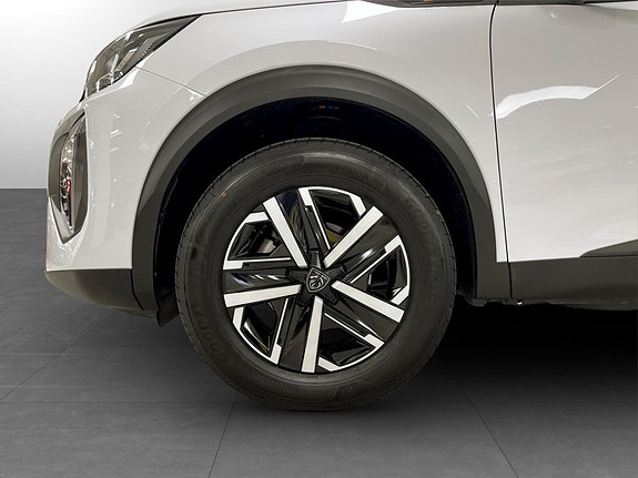Peugeot 2008 14 of 15