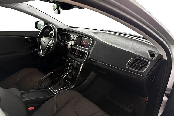 Volvo V40 Cross Country 13 of 13