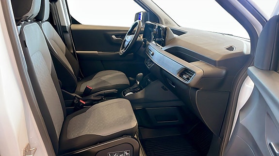 Ford Courier 3 of 9