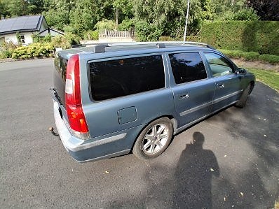 Volvo V70 3 of 6