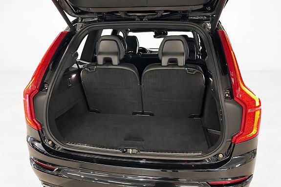 Volvo XC90 13 of 20