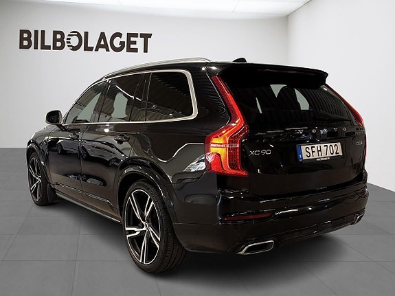 Volvo XC90 3 of 20