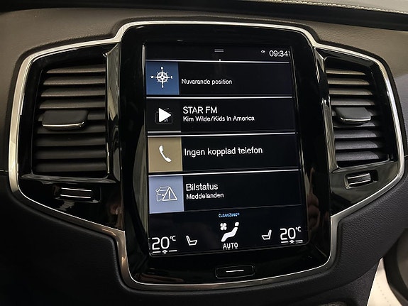 Volvo XC90 17 of 20