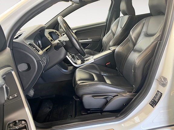 Volvo V60 10 of 26