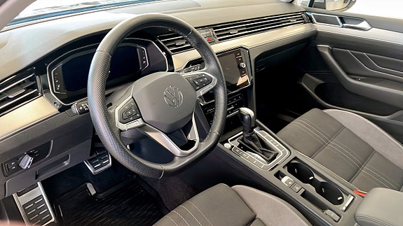 Volkswagen Passat Alltrack 7 of 13