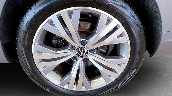 Volkswagen Passat Alltrack 6 of 13