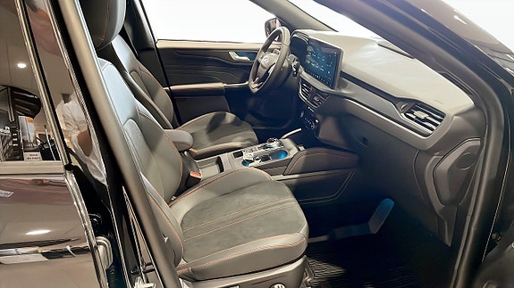 Ford Kuga 5 of 30