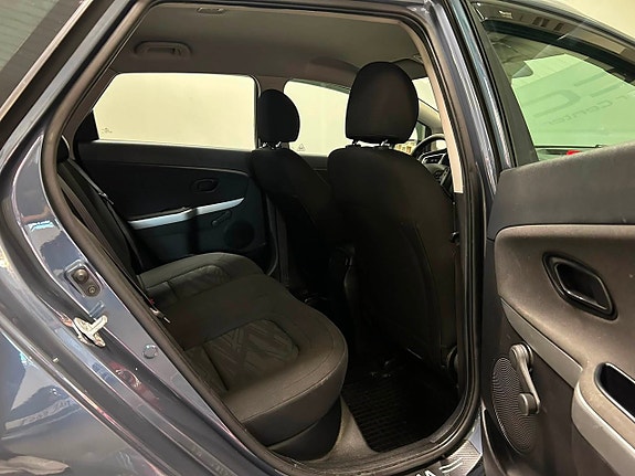 Kia Ceed 13 of 18