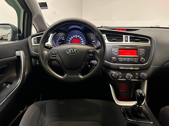 Kia Ceed 10 of 18