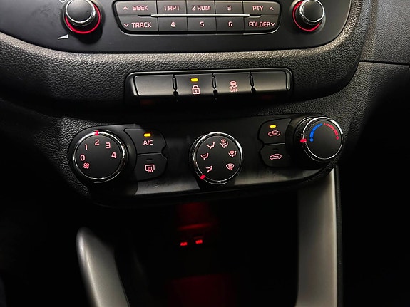 Kia Ceed 16 of 18