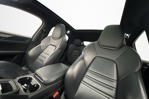 Porsche Cayenne Coupe 16 of 30