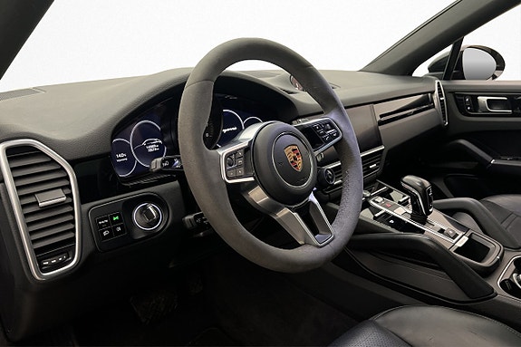 Porsche Cayenne Coupe 15 of 30