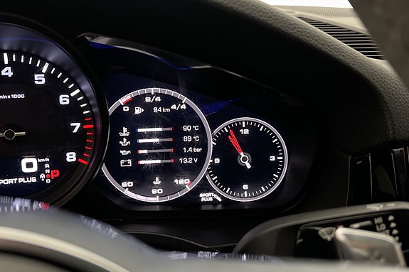 Porsche Cayenne Coupe 17 of 30