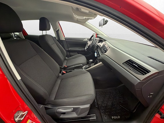 Volkswagen Polo 14 of 26