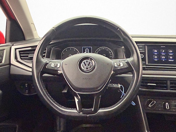 Volkswagen Polo 13 of 26