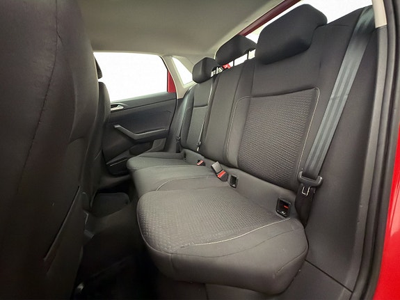 Volkswagen Polo 15 of 26
