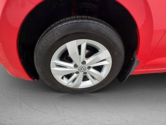 Volkswagen Polo 23 of 26