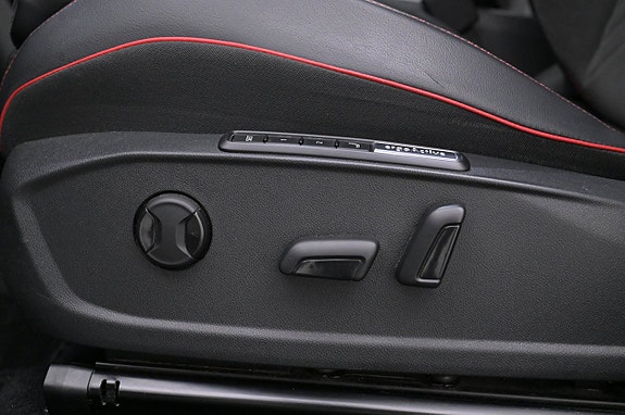 Volkswagen ID.4 GTX 11 of 27