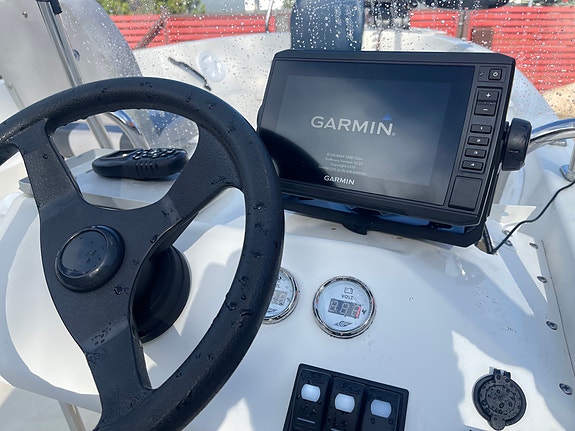Askeladden 430SL – Yamaha 30 kW, Minn Kota, Garmin & trailer 4 of 17