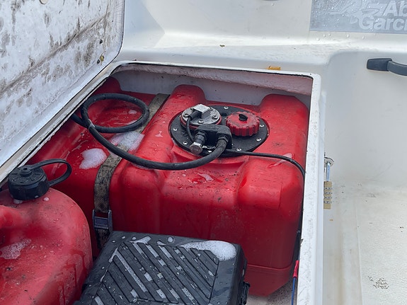 Askeladden 430SL – Yamaha 30 kW, Minn Kota, Garmin & trailer 8 of 17