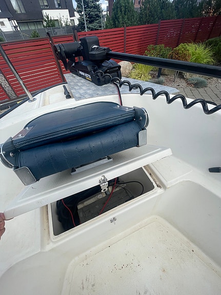 Askeladden 430SL – Yamaha 30 kW, Minn Kota, Garmin & trailer 14 of 17