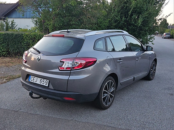 Renault Megane III 4 of 5