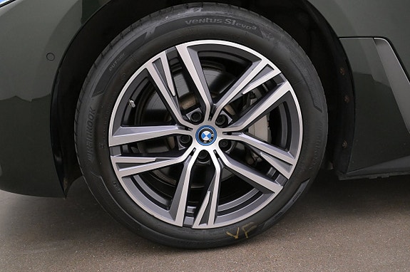 BMW i4 27 of 27