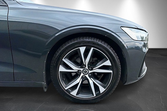 Volvo V60 3 of 23