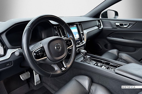 Volvo V60 11 of 23