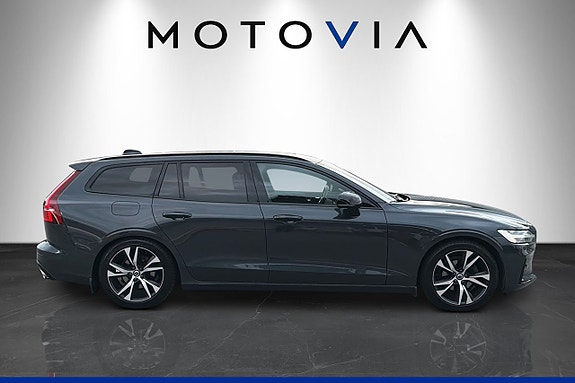 Volvo V60 2 of 23