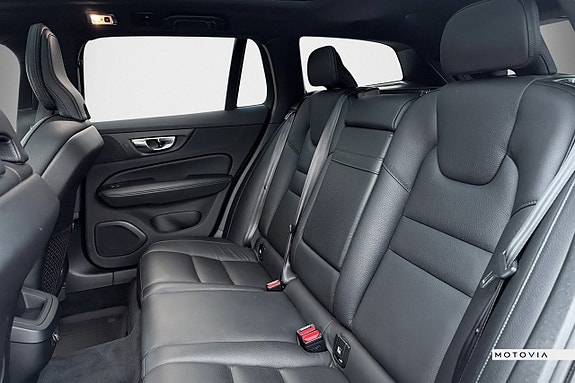 Volvo V60 14 of 23