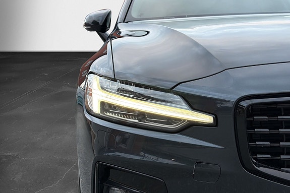 Volvo V60 10 of 23