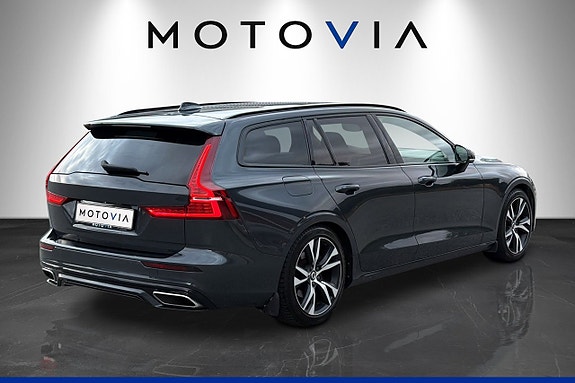 Volvo V60 4 of 23