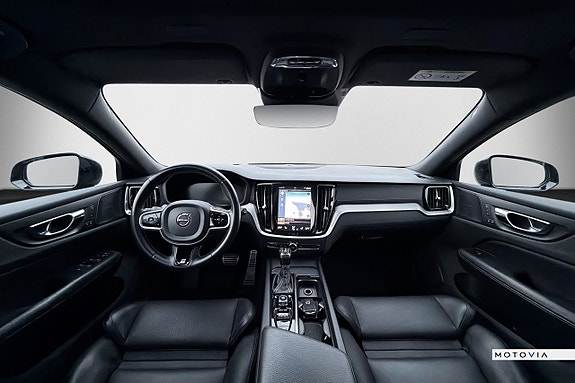 Volvo V60 15 of 23