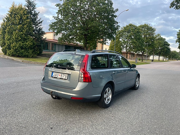 Volvo V50 4 of 6