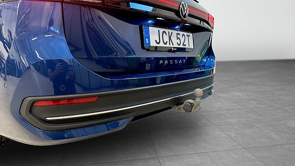 Volkswagen Passat 13 of 21