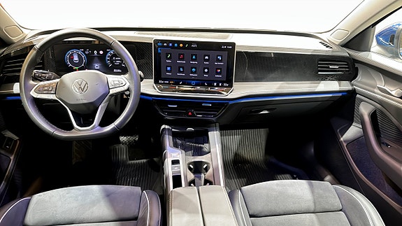 Volkswagen Passat 10 of 21