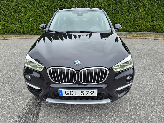 BMW X1 4 of 15