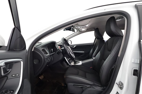 Volvo V60 10 of 26