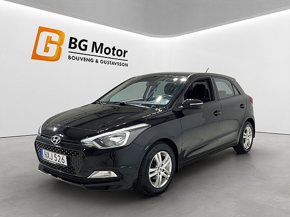 Hyundai i20 8 of 16