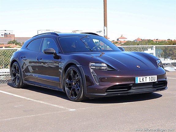 Porsche Taycan 4 2 of 27