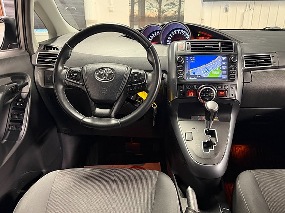 Toyota Verso 11 of 25