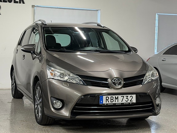 Toyota Verso 4 of 25