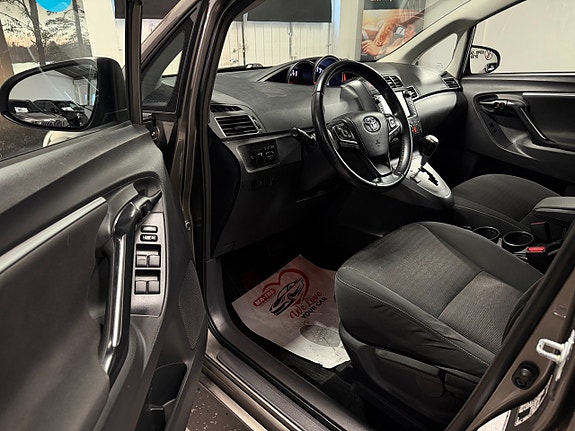 Toyota Verso 9 of 25