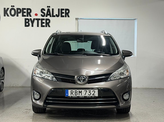 Toyota Verso 3 of 25