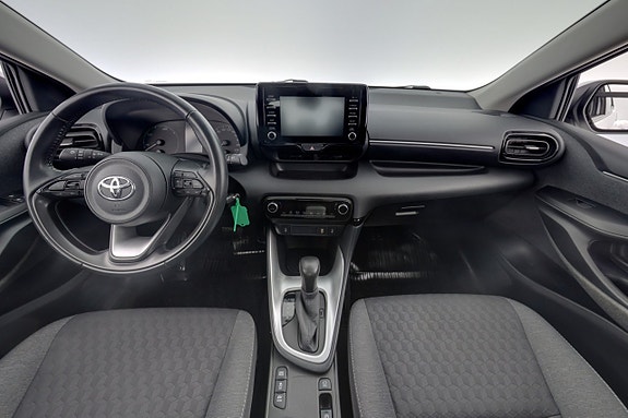 Toyota Yaris 13 of 24